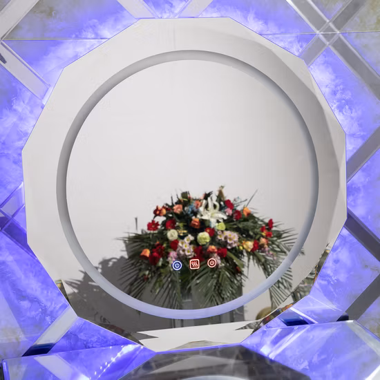 Fabrik Sondergröße Oval Rund Salon Licht Kosmetikspiegel Badezimmer Hotelmöbel Dekorativer LED-Smart-Badespiegel